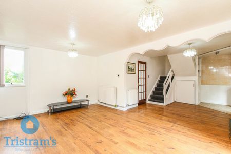 References Pending - 3 bed Semi-Detached House - Photo 2