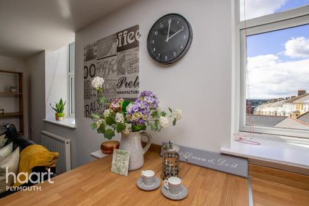 4 bedroom apartment to rent - Photo 5