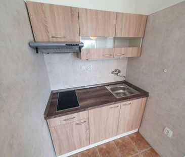 Pronájem bytu 1+kk 22 m2 - Photo 2