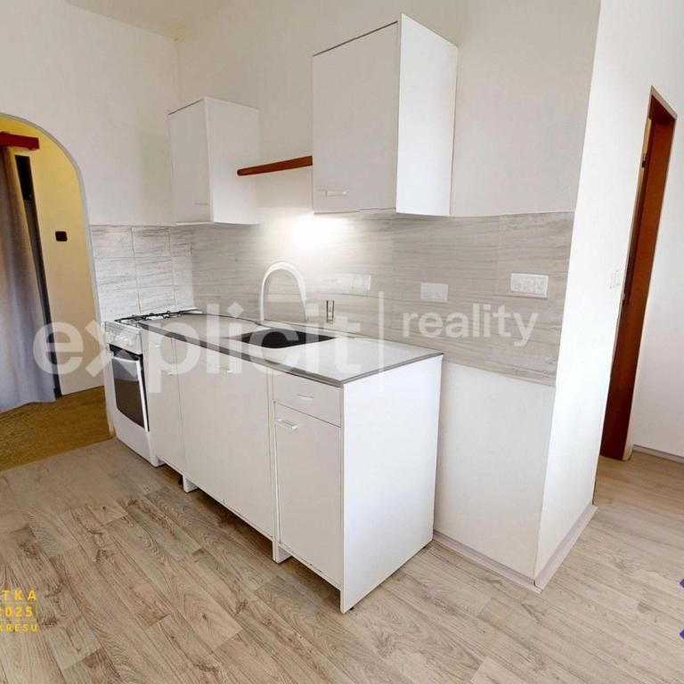 Pronájem bytu 2+1 55 m2 - Photo 1