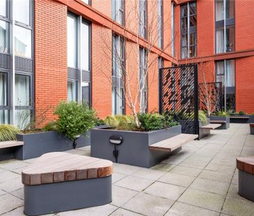 3 bedroom apartment to rent - Photo 1