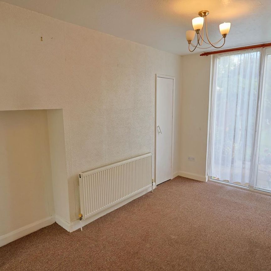 Herrick Road, Coventry - 3 Bedroom Semi, Poet's Corner - Photo 1