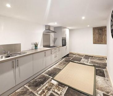 2 bedroom terraced house to rent - Photo 2