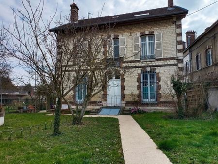 Libre le ..Maintenant Mt Loyer :448,43 Mt des charges :80 - Photo 5