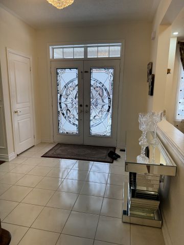 For Lease - 1 Orangeblossom Trail, Brampton, Ontario - Photo 3