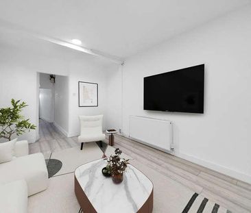 Barking Road, London, E6 - Photo 1