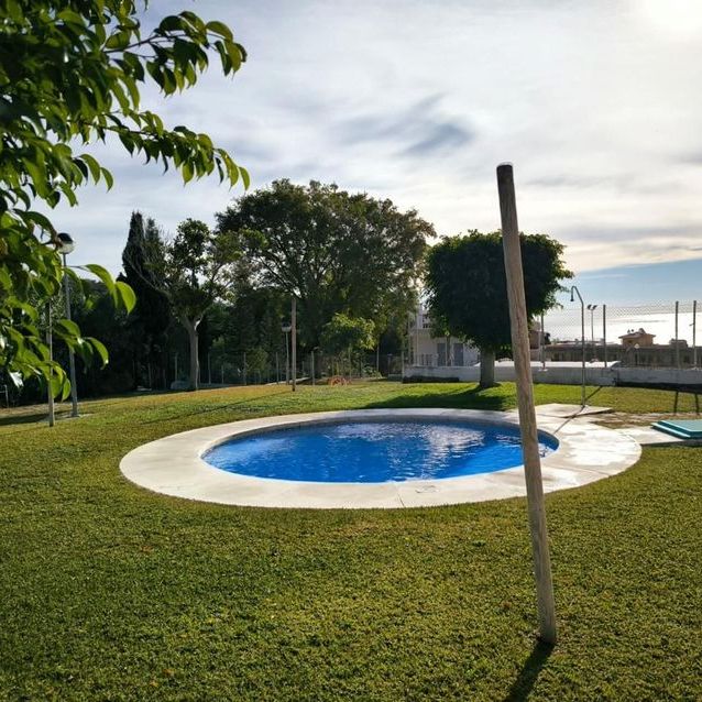 Alquiler de piso en Calle Jucar - Photo 1