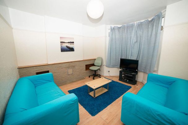 4 bedroom house to rent - Photo 1