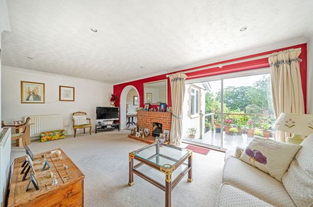 4 bedroom detached house to rent - Photo 1