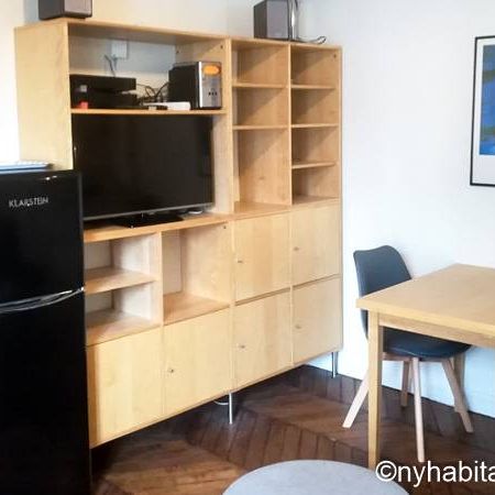 Logement à Paris, Location meublée - Photo 1