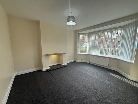 15 Kirklowe Drive, Upper Lisburn Road, Belfast, BT10 0LP - Photo 1