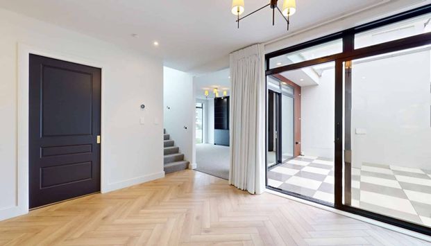 STUNNING AND CENTRAL - Photo 1