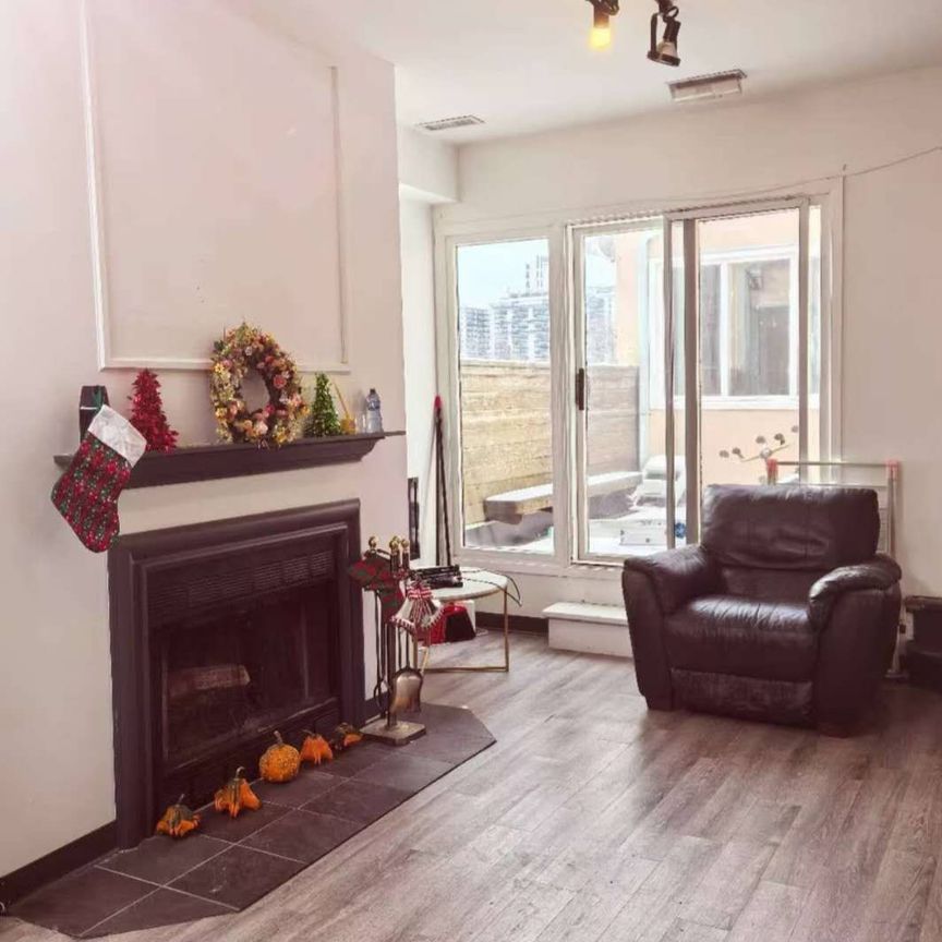 For Lease - 511 Mount Pleasant Road Unit# 3rd Floor, Toronto, Ontario - Photo 1