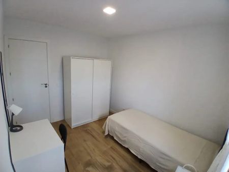 Calle Besolla, Madrid, Community of Madrid 28025 - Photo 3