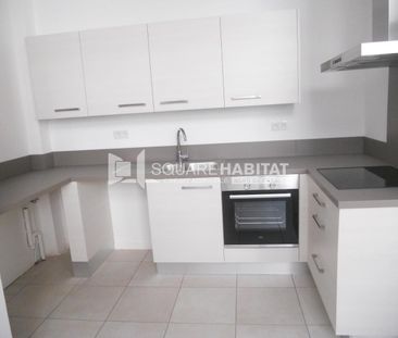 Location Appartement 2 pièces 51m² ST OMER 62500 - Photo 2