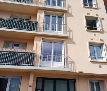 Location Appartement 2 pièces 31m² GANNAT 03800 - Photo 5