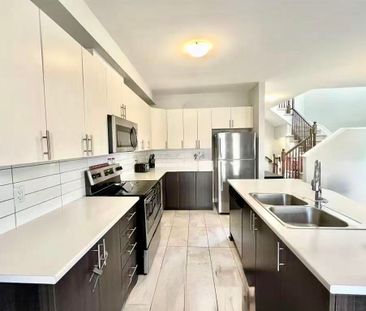 For Lease - 135 Teelin Circle, Barrhaven, Ontario - Photo 5