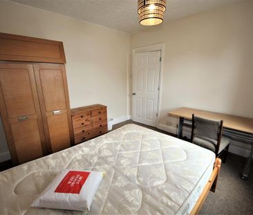 4 bedroom house to rent - Photo 3