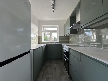 2 bedroom maisonette to rent - Photo 4