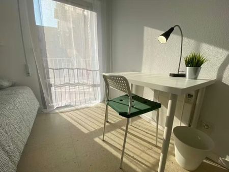 Calle de las Marismas, Madrid, Community of Madrid 28038 - Photo 3