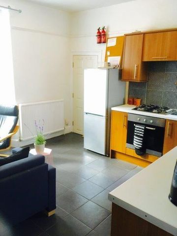 3 bedroom house share to rent - Photo 5