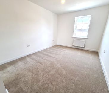 2 bed flat to rent in Stevenson court, Tabitha close, Poole, BH15 4FT - Photo 6