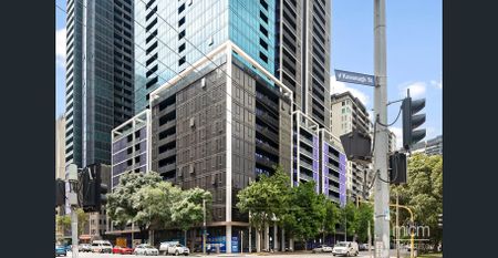 Stunning Southbank Location! Unfurnished - Photo 3