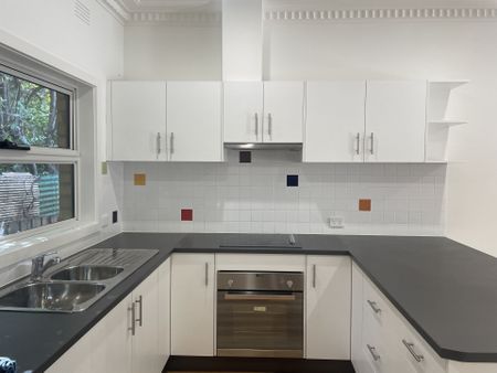 Fully Renovated - 1 Bedroom Unit - Photo 2