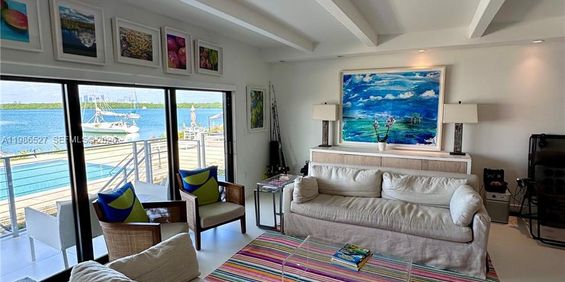 Miami, Appartement 3 Chambres - 201 m² en location - Photo 3