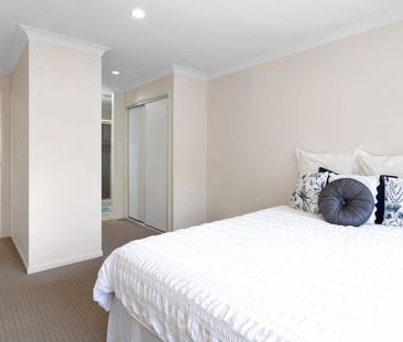 Spacious Family Home – Walk to Bucasia Beach! - Photo 3