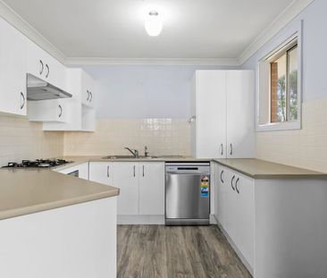 3 BEDROOM HOME - CENTRALLY LOCATED - Photo 6