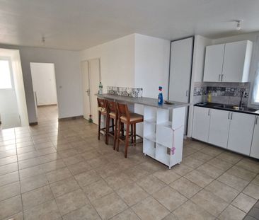 Location Appartement 2 pièces 47m² - Photo 4