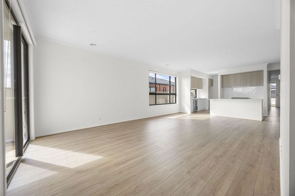 42 Picasso Street, Winter Valley - Photo 1