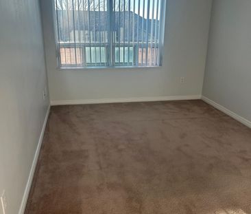 For Lease - 25 Via Rosedale N/A Unit# 204, Brampton, Ontario - Photo 3