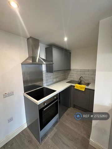 1 bedroom flat to rent - Photo 4