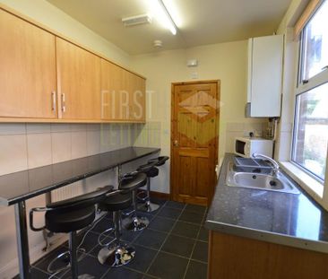 3 bedroom terraced house to rent - Photo 2