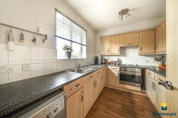 Woodlands Close, Guildford - 1 bedroomProperty for lettings - Seymours - Photo 1