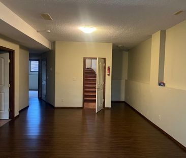 Full House in the lovely suburb of Inglewood - Photo 5