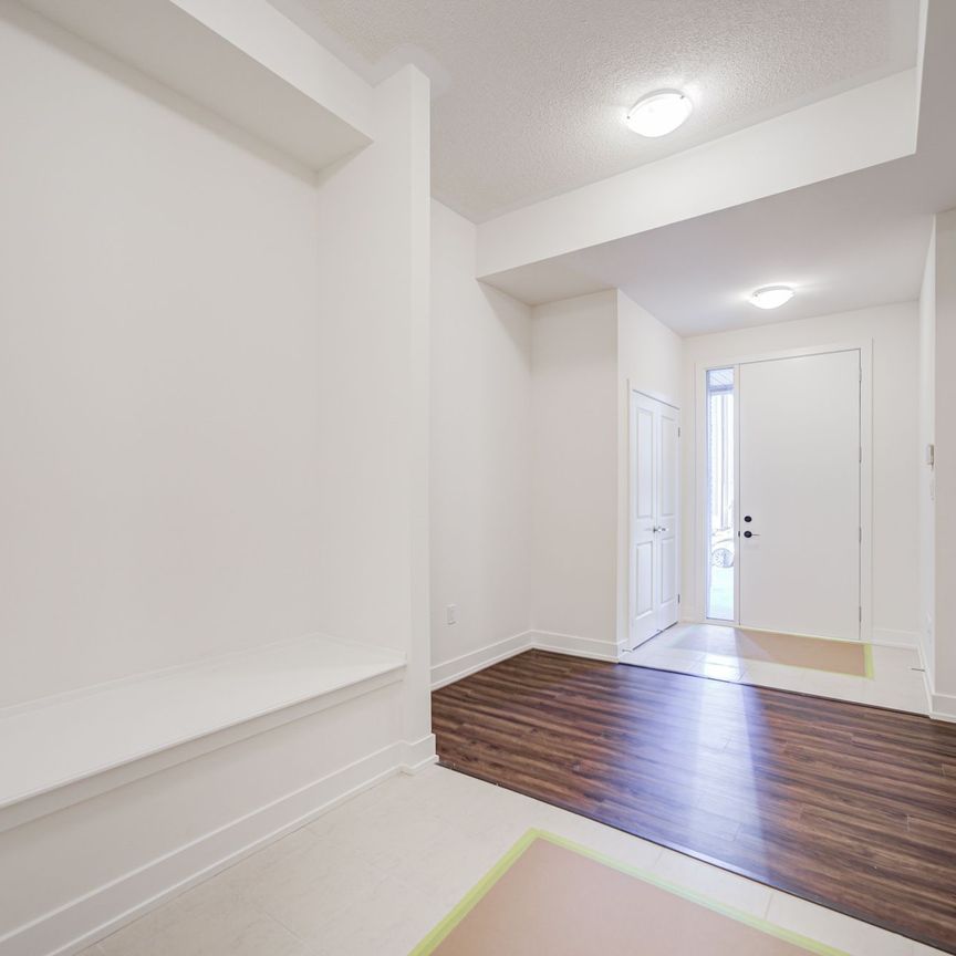 For Lease - 1299 Dempster Lane, Oakville, Ontario - Photo 1