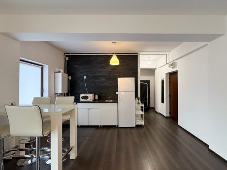 Salajan. Garsoniera mobilata, utilata si cu loc de parcare. - Fotografie 2