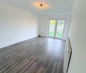 1 bedroom ground floor flat to rent - Photo 3