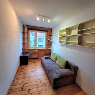 3 pokoje z balkonem i możliwością parkowania auta - Zdjęcie 1