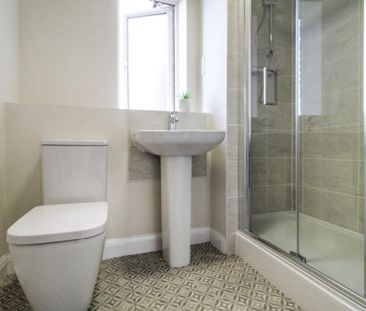 2 bedroom flat to rent - Photo 6