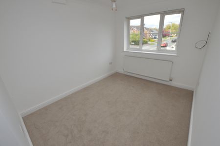 3 Bedroom Town House - Photo 4