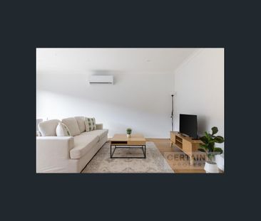 Modern Co-Living with Private Bathrooms – Fully Furnished & All Bil... - Photo 2