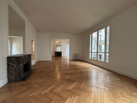 location Appartement T7 DE 312.5m² À PARIS - Photo 3