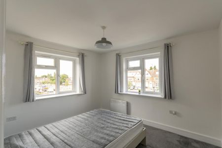 2 bedroom apartment to rent - Photo 4