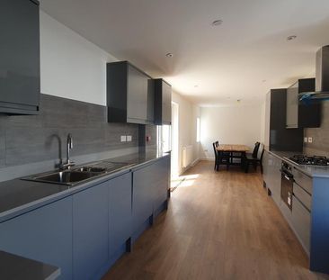 1 bedroom in a house share to rent - Photo 1