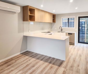 WAINUIOMATA LIVING - Photo 4