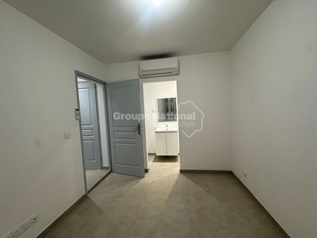 Location Appartement 1 pièce 27m² - Photo 4